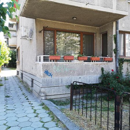 Central Varna Apartment - Lets4Holiday エクステリア 写真