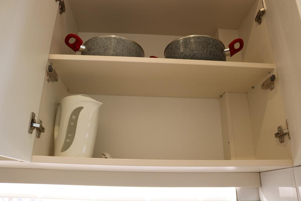 Central Varna Apartment - Lets4Holiday エクステリア 写真